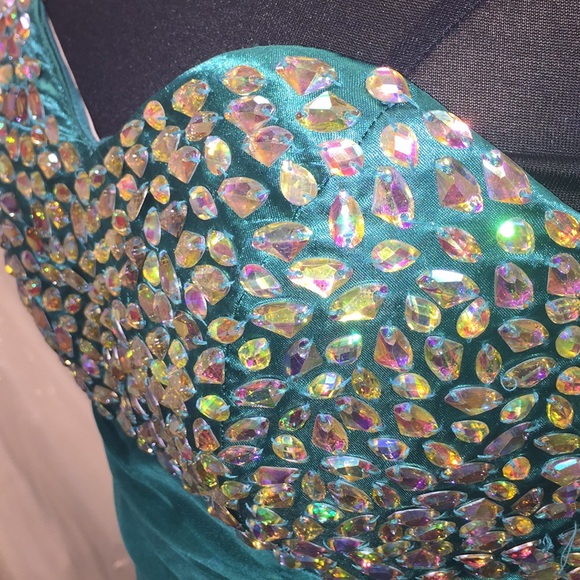 NWT FLOWY PROM DRESS - Picture 7 of 8